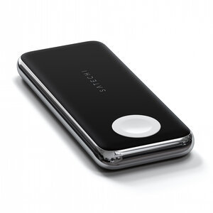 iPhone_15_Green_PDP_Image_Position-1__en-US