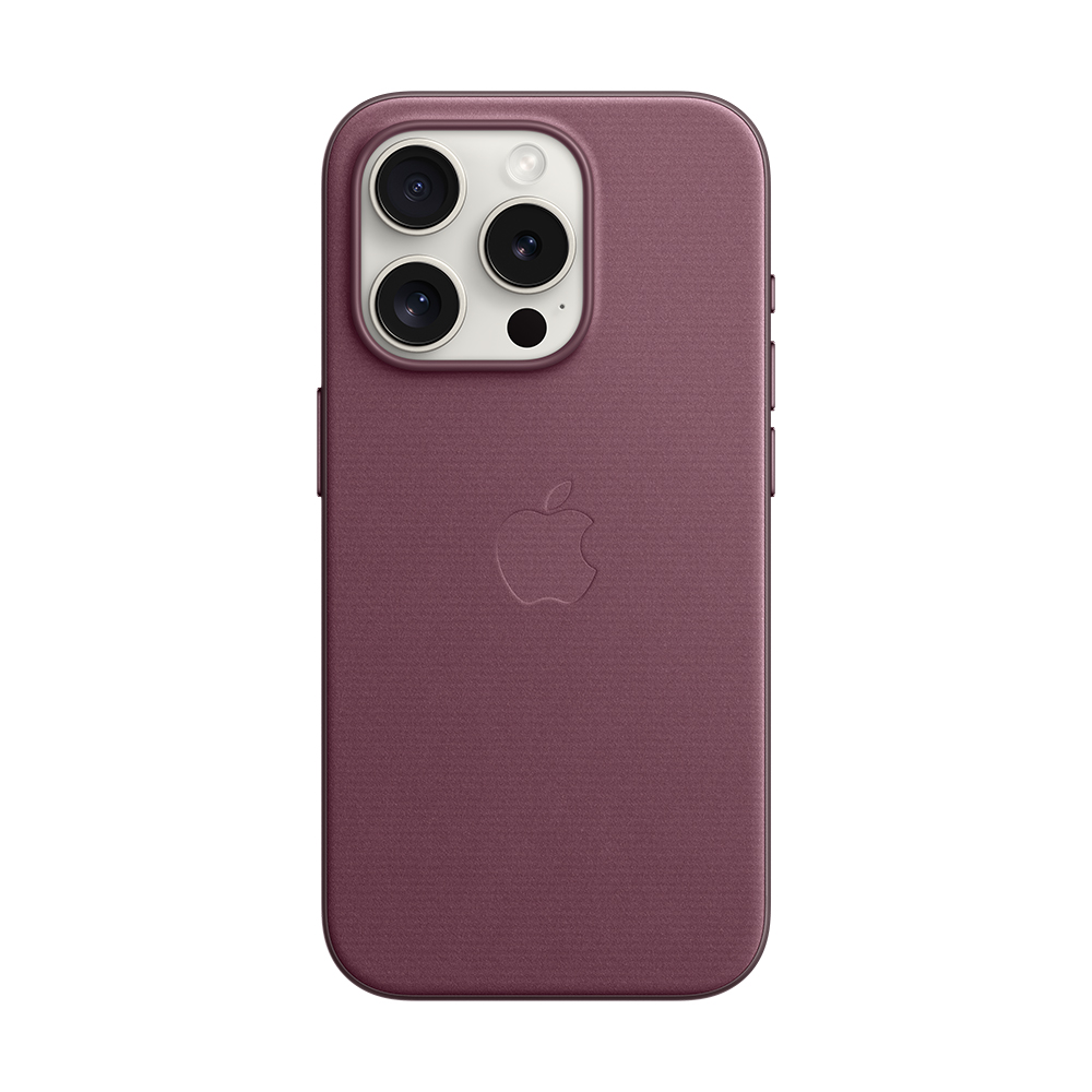 "La funda de FineWoven con MagSafe, diseñada por Apple especialmente para el iPhone 15 Pro, es una opción ideal para brindar una mayor protección con mucho estilo. Está fabricada con microtwill resistente, que es suave al tacto, similar a la gamuza. Además, el material FineWoven se diseñó pensando en el planeta. Está fabricado con un 68% de material reciclado posconsumo y reduce significativamente las emisiones de carbono en comparación con la piel. La funda se acopla al iPhone al instante y se adapta perfectamente a su diseño sin agregarle volumen. Gracias a los imanes que se alinean a la perfección con el iPhone 15 Pro, la funda se coloca casi como por arte de magia y te permite disfrutar una carga inalámbrica mucho más rápida. Simplemente deja la funda puesta y acopla tu iPhone al cargador MagSafe o ponlo sobre uno con certificación Qi. Todas las fundas que diseña Apple se someten a muchas horas de prueba durante el proceso de diseño y fabricación para que se vean increíbles y a la vez protejan tu iPhone de rayones y caídas. Esta funda de alta calidad es duradera y está hecha para proteger tu iPhone. El material FineWoven puede presentar desgaste con el tiempo. Con el uso de los accesorios MagSafe, notarás que se genera una leve marca en la funda. Si prefieres evitarlo, te recomendamos usar una funda transparente o de silicón para el iPhone 15 Pro."